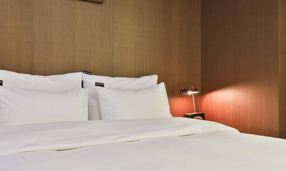 Hotel Jongro Makers X Pretty