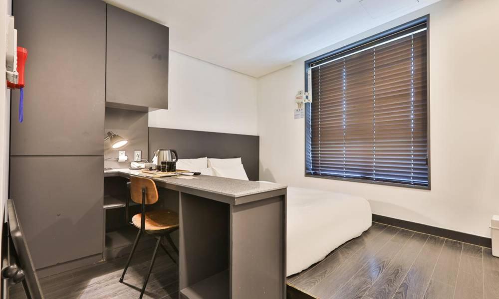 Hotel Jongro Makers X Pretty